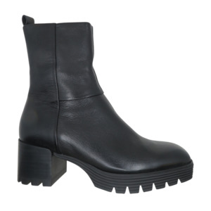 Django & Juliette Dippy