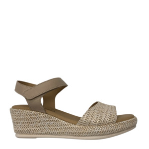 New Arrivals: Le Sansa Pilia