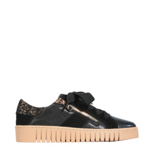 Casual: EOS Tinah