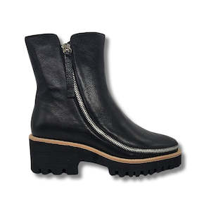 Django & Juliette Wilie