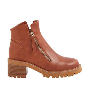 Django & Juliette Mcguire