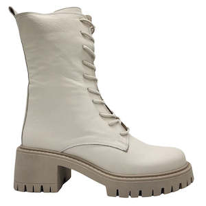 Mid Knee Length Boots: Rilassare Telsie