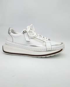 Sneakers For Women: Sala Vogue