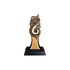 Medium Award Manaia (WS)