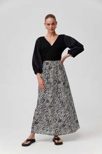 Kinney: Kinney Juliet Wrap Top - Black