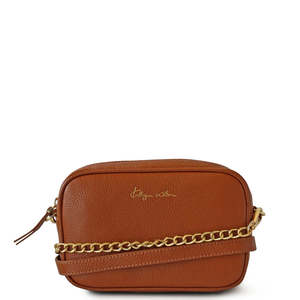 Kathryn Wilson: Kathryn Wilson Ellie Bag - Walnut Pebble