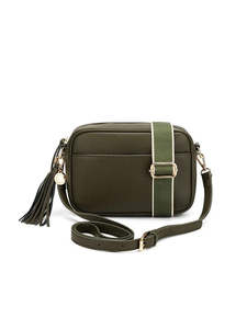 Accessories: Crossbody Bag Indie