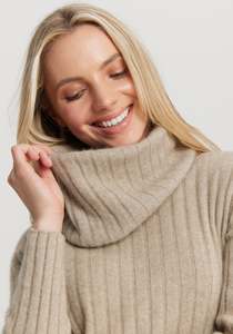Knitwear 1: Kapua Rib Snood
