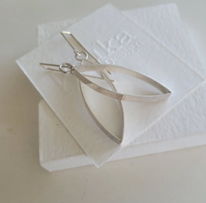 Accessories 2: Silver Pods with Lines Earrings