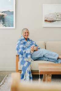 Dining And Tableware 1: Backtrap Blue Throw