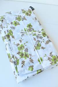 Fabrics: Retro pair of double flat sheets