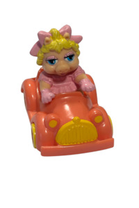 Kids: Vintage 1986 Mcdonalds Muppet Babies "Miss Piggy"