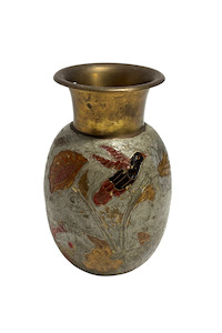 Kitchenware: Beautiful floral brass vase handcrafted in India
