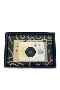 Under 100: Lomography LOMO'Instant Camera *BRAND NEW*