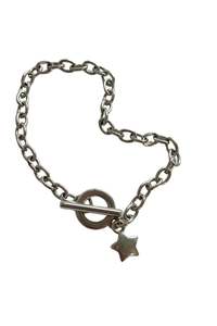 Frontpage: Cute star charm chain bracelet