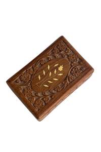 Decor: Wooden trinket box