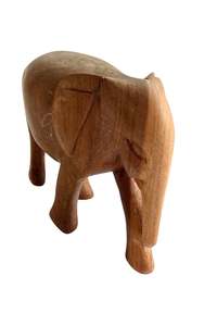 Decor: Wooden elephant