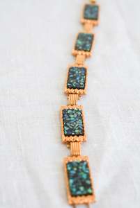 Nz Made: Kiwiana Pāua golden bracelet