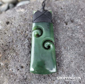 Bone Carvings: Pounamu Pendant - Toki Koru 70mm