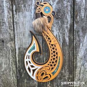 Woodcraft: Te Matau a Maui (The fish hook of Maui)