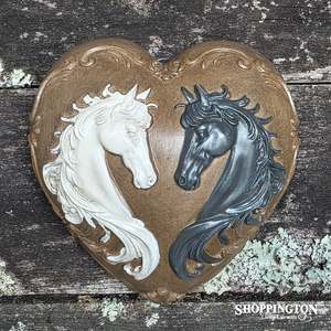 Home Decor: Collectable Heart - Horse Heads