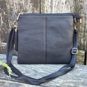 Handbags Wallets: Handbag - Ellay Tassle Black