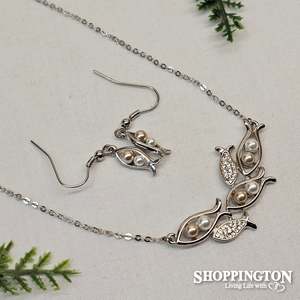 Sale: Necklace - Pearl Fish Set