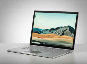 Surface Pro: Microsoft Surface Book 2 15" Silver B Grade(Core i7-8650U, 16GB RAM,256GB HDD)