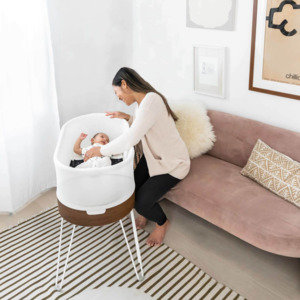 Snoo Bassinet Hire (BOND INCLUDED IN PRICE)