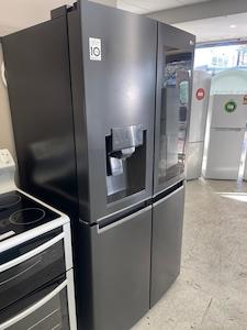 Products: LG 635L Instaview Fridge Freezer - Zone