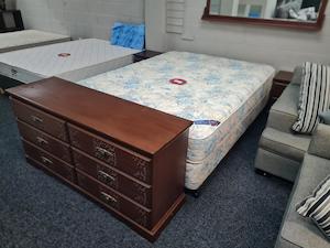 Beautyrest Queen 6-Piece Bedroom Suite - Zone