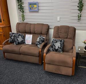Products: La-Z-Boy 'Harbor Town' 2+1 Rocker Recliner Suite - Zone