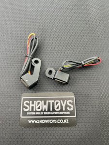 Lights: Harley Cable Clutch Under Mirror Indicators