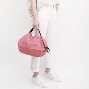 Watercolor: Shupatto - MOMO