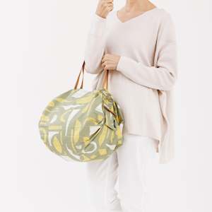 Shupatto - Island Silhouette