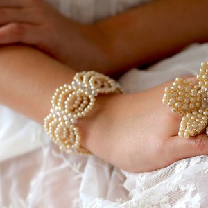 Stargazer And Dreamers: The Lady Helena Pearl Luxury Bracelet