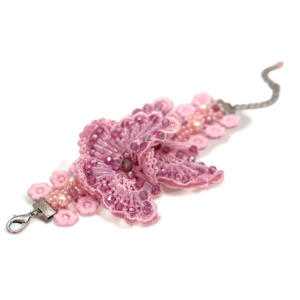 Luxury Lilac Hair Accessories: Luxury Wings of Love Lilac Butterfly Girls Bracelet