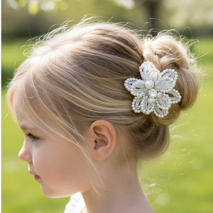 Girls White Communion Accessories: The Miss Flora Girls Pearl Hair Clip