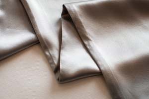 Silk Pillow Cases: Silk Pillow Case - Grey - 19 momme