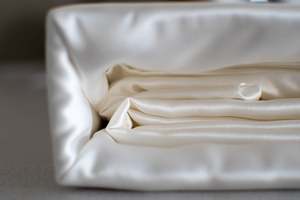 Silk Sheets: Silk Sheets - Ivory
