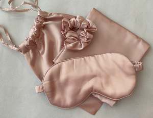 Silk Gift Set: Silk Gift Set - Light Pink