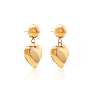 Cupid / Drop Earrings / Gold