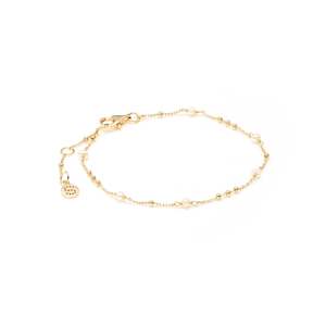 Best Sellers: Dotty Bracelet Pearl + Gold
