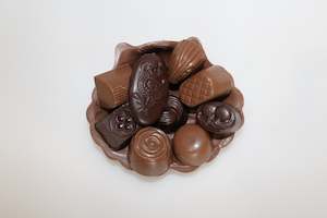 Valentines: Foiled Chocolate Scallop 200g