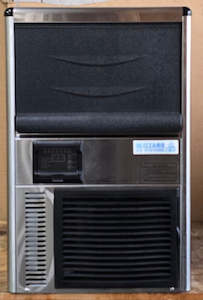 Ice Machines: FED SN-31A Ice Machine