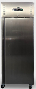 Upright Freezers: Delta ERD124 Upright Solid Door Freezer