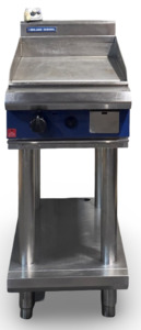 Used Commercial Kitchen Equipment: Blue Seal GP513LS Gas Griddle