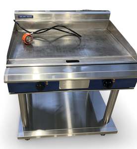 Used Commercial Kitchen Equipment: BlueSeal EP516-LS Griddle