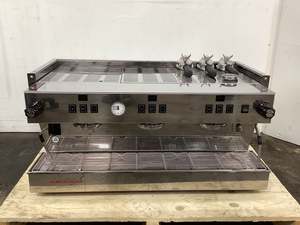 La Marzocco Linea Classic 3 Group Coffee Machine