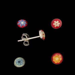 Sterling Silver: Picture Flower Stud